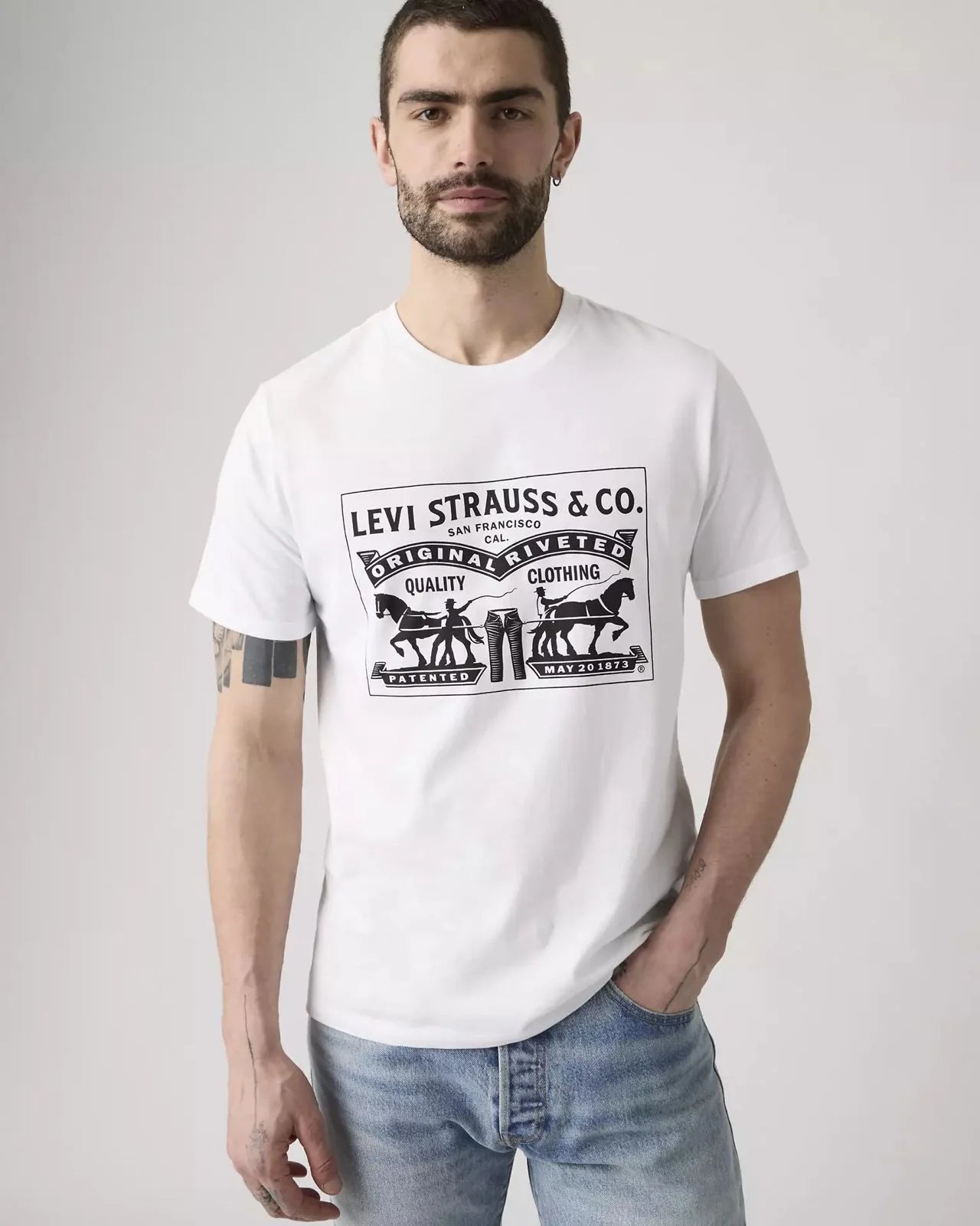 levis
