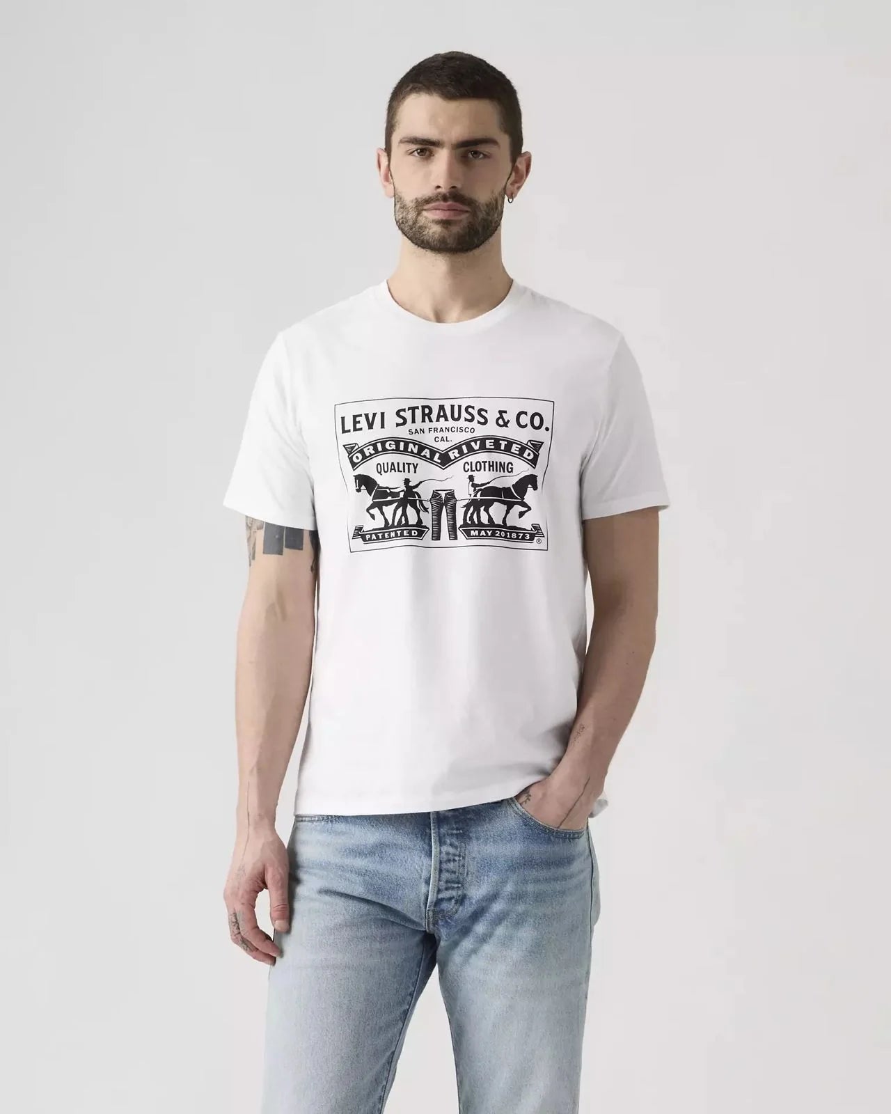 levis